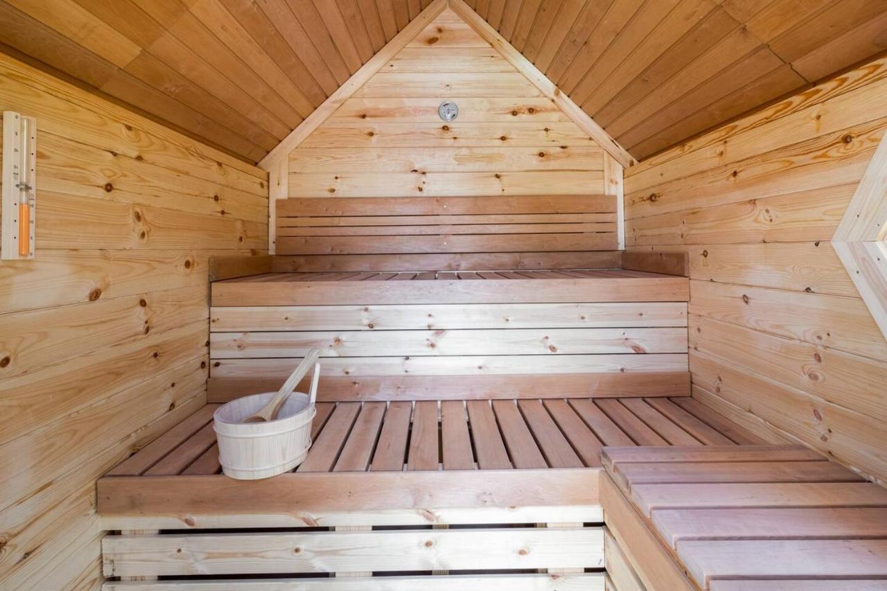 Gezellige Tiny House met zwembad Villa Zeewolde Buitenkant foto