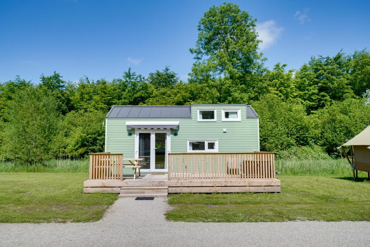 Gezellige Tiny House met zwembad Villa Zeewolde Buitenkant foto