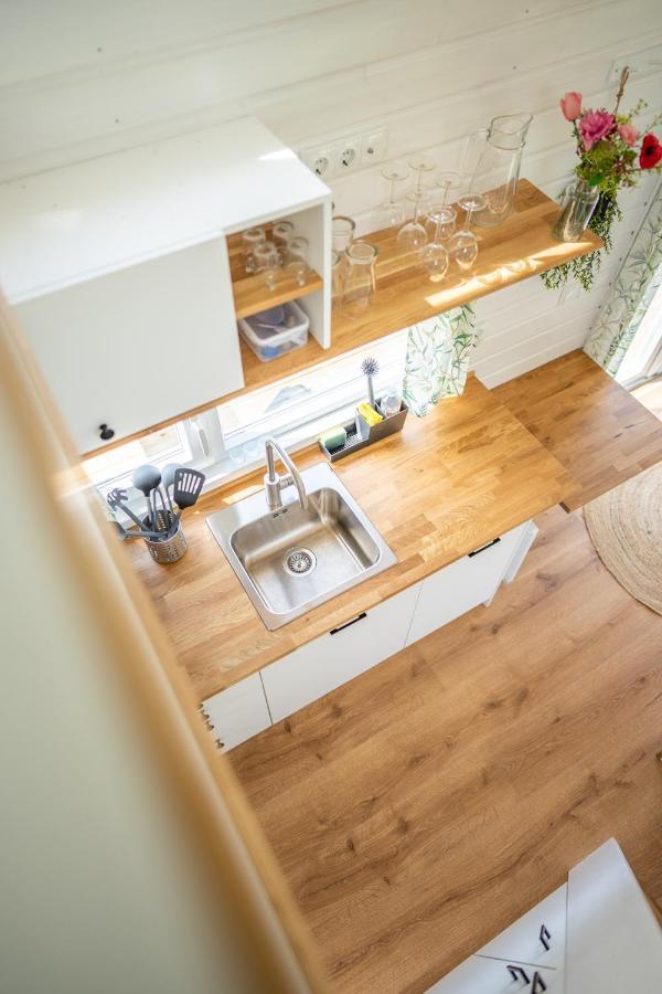 Gezellige Tiny House met zwembad Villa Zeewolde Buitenkant foto