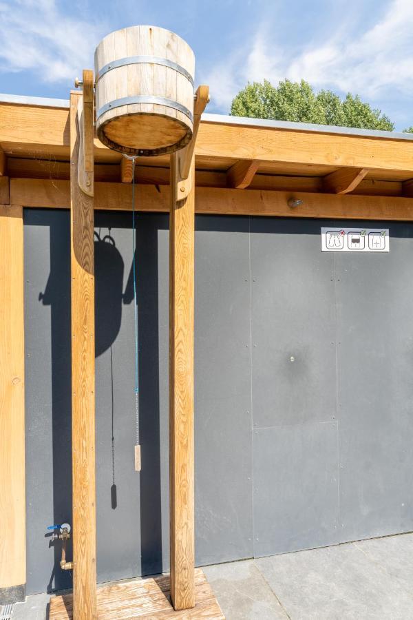 Gezellige Tiny House met zwembad Villa Zeewolde Buitenkant foto